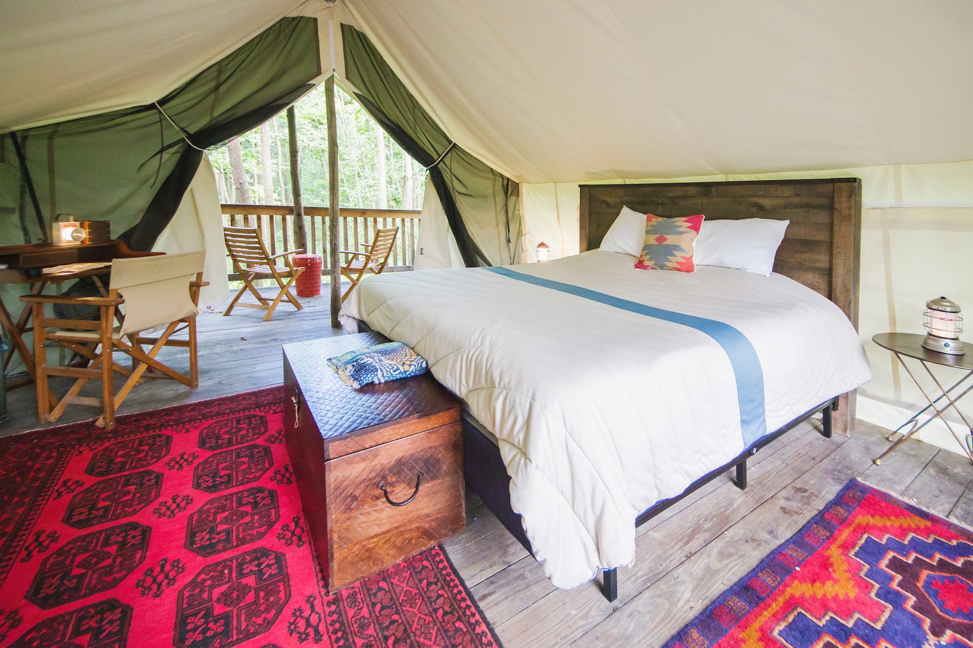 13 Best Glamping Sites to Visit in 2018 - Luxury Camping Sites Around ...