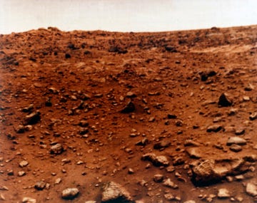 first colour photograph of the martian planet surface