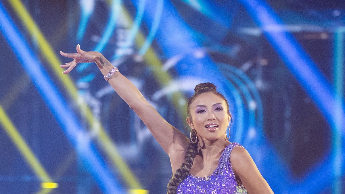 preview for 'DWTS' Contestant Jeannie Mai Shares Her Favorite Pickles And Fast Food In The Latest Episode Of 'Fridge Tours'