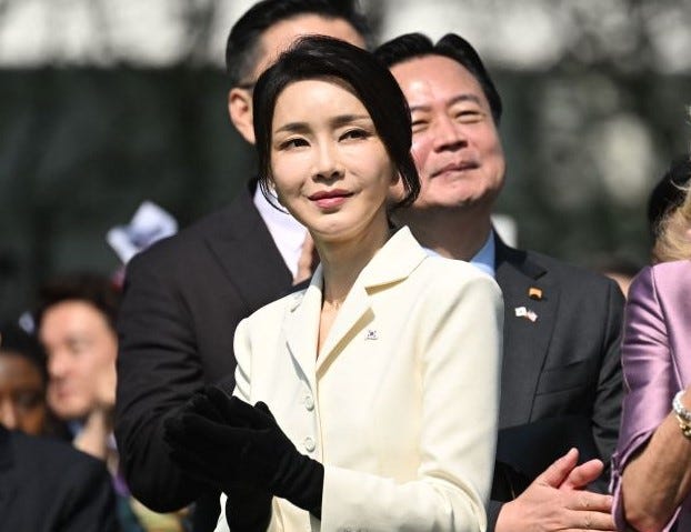 First lady Corea ruba la scena a Kate Middleton