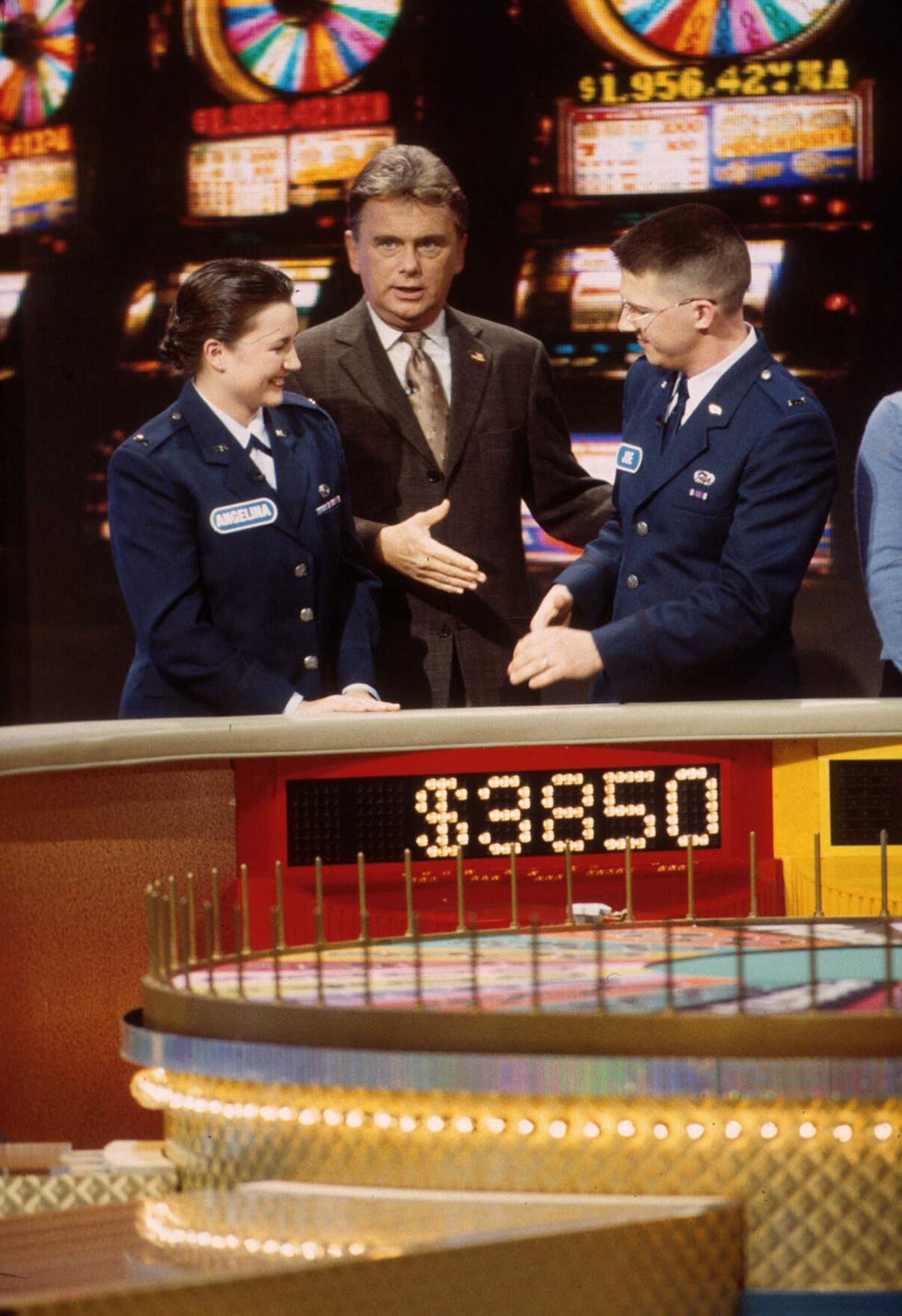 vanna white visits nellis air force base