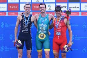 Javier Gómez Noya, 3º en el podio de las Series Mundiales de Leeds