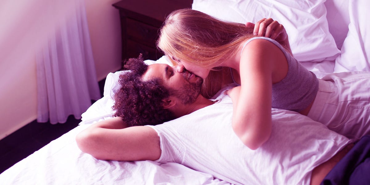 Virgin Couple Sex First Time - First time sex with a man | 12 women on what it's like to be a guy's first  time