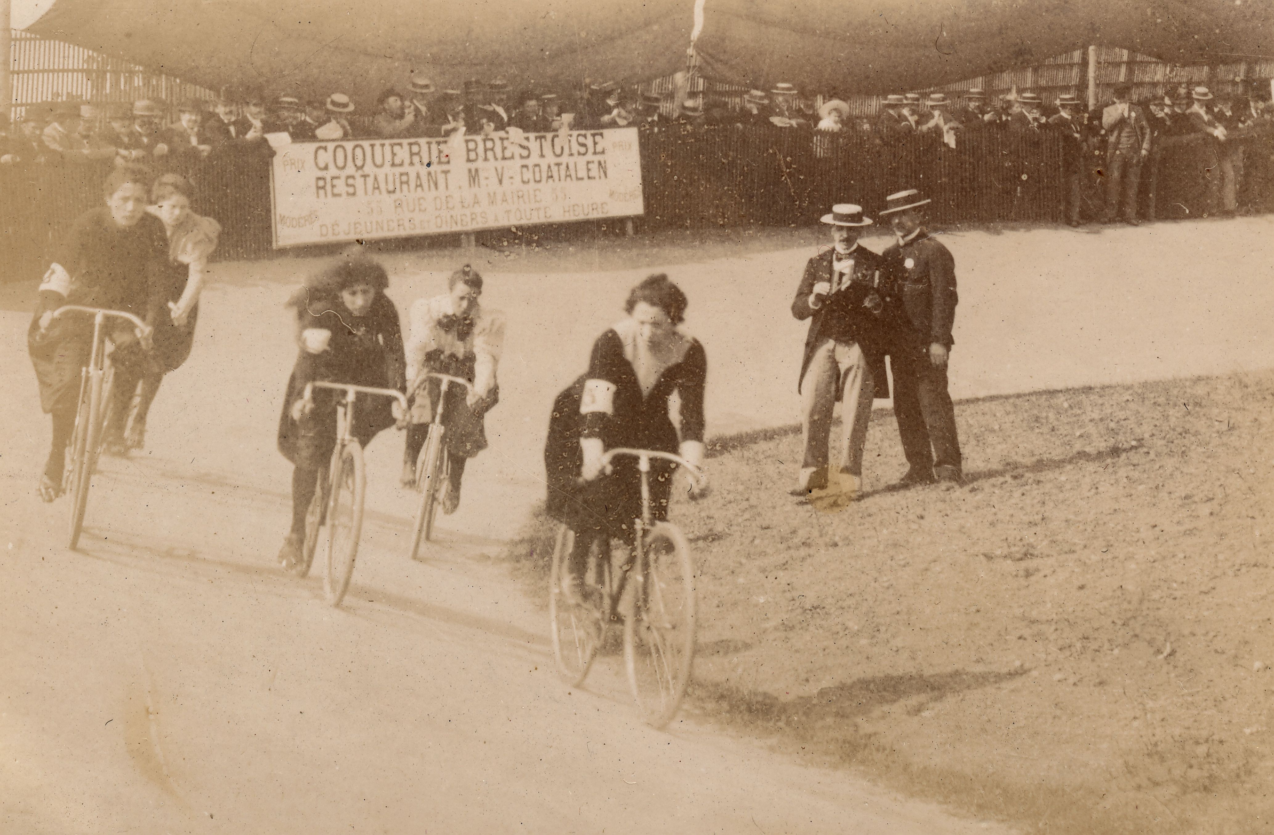 Historic Women in Cycling Pioneers Who Paved the Way for Women in Cycling