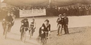 historic women bike racers
