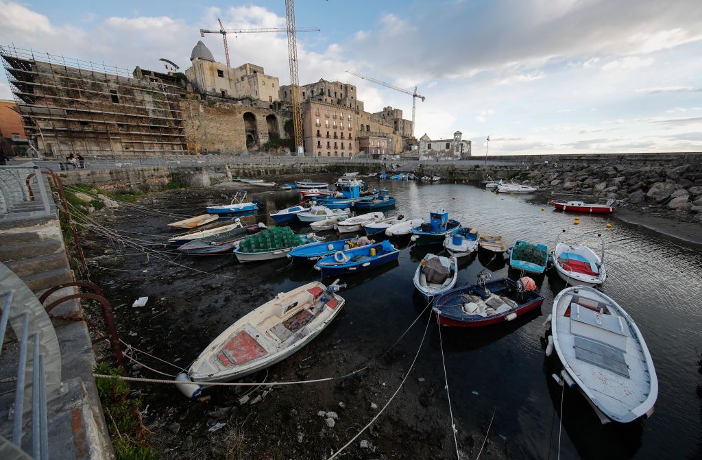 Vesuvio E Campi Flegrei, C'è Il Rischio Di Un'eruzione Imminente?