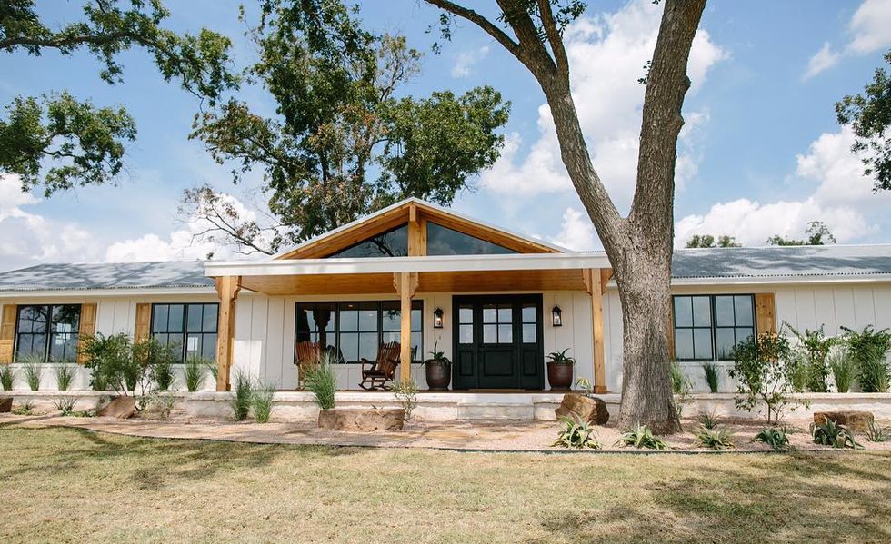 HGTV "Fixer Upper" Houses for Sale - Paw Paw's House