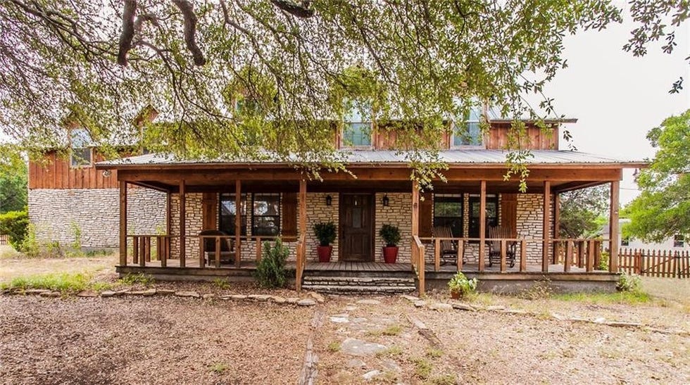 fixer upper season 1 farmhouse for sale