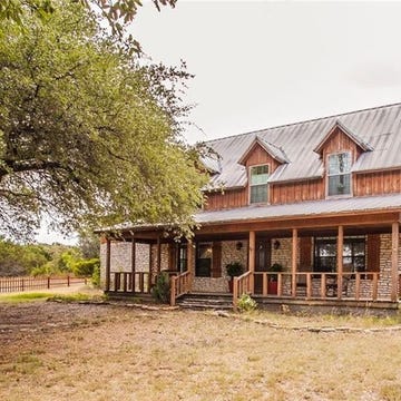 fixer upper season 1 farmhouse for sale fixer upper season 1 farmhouse for sale