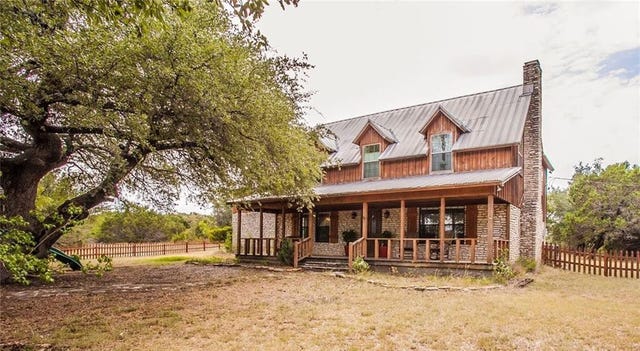 fixer upper season 1 farmhouse for sale