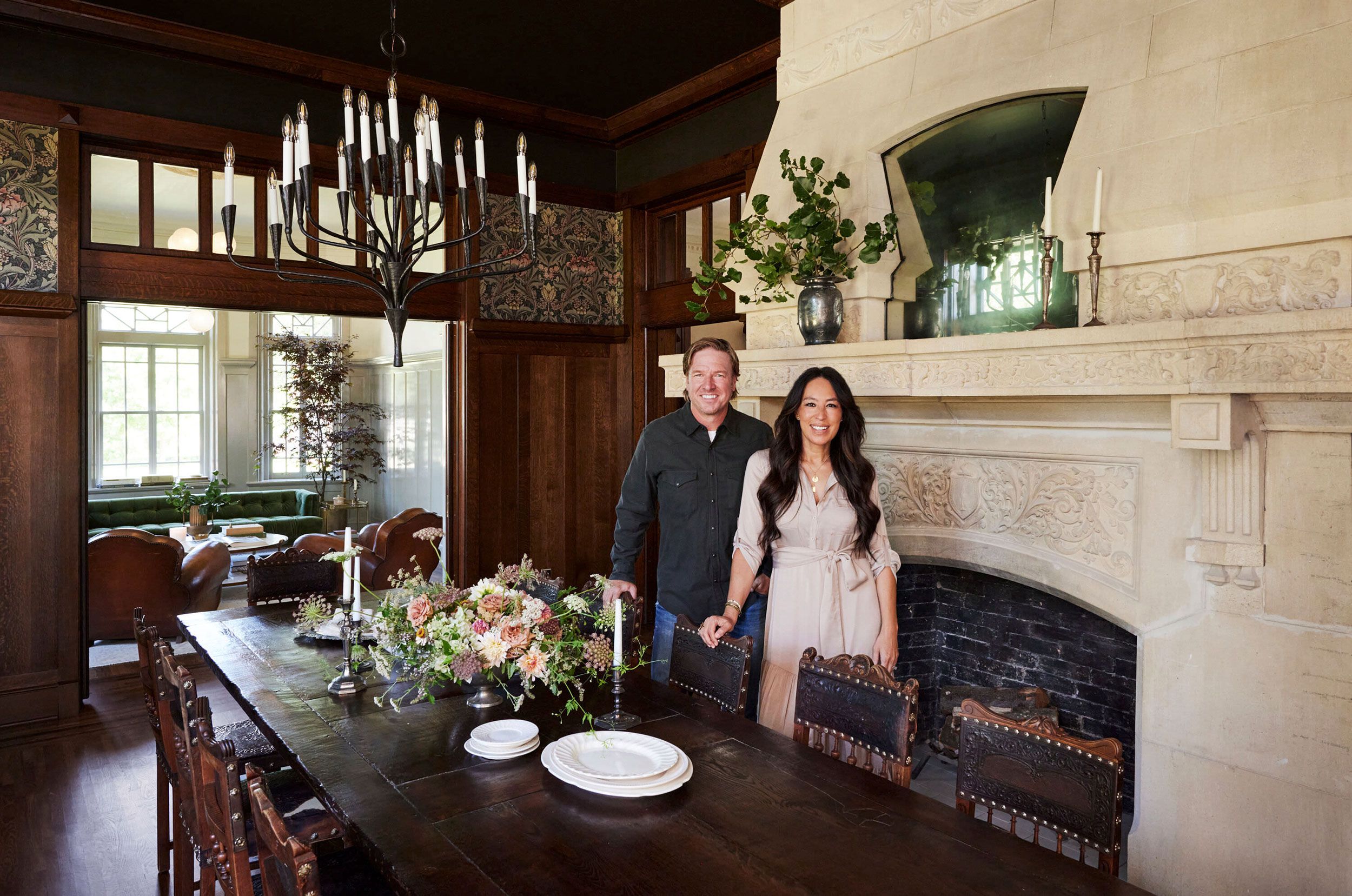 See The Final Reveal Of Chip And Joanna Gaines'S Castle - 'Fixer Upper'  Castle Reveal