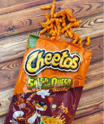 salsa con queso cheetos