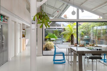 casa con patio interior que era una fábrica de aviones