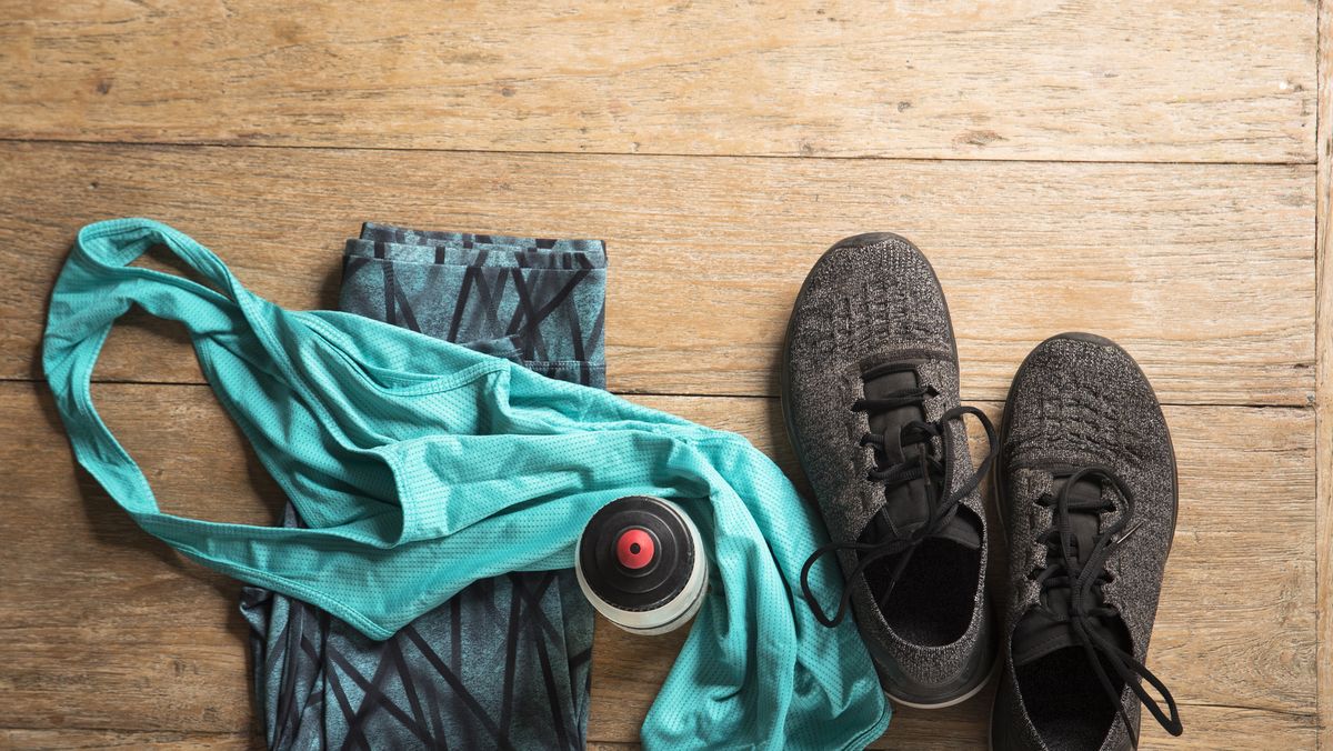 11 Ways To Get the Sweat Smell Out Of Gym Clothes For Good