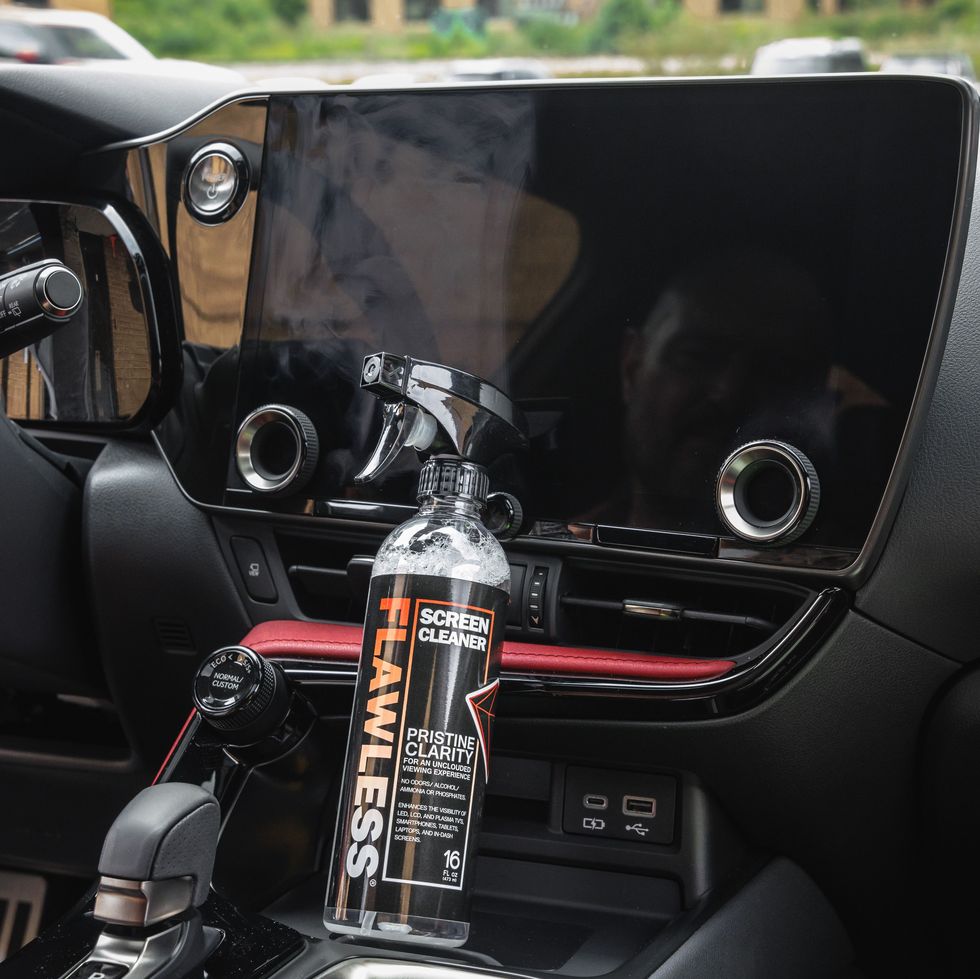 Spotless Car Screen Cleaner