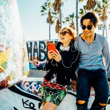 flirt estivo con le dating app nell'estate 2020 covid