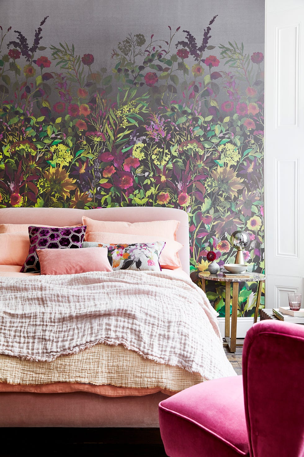 floral bedroom