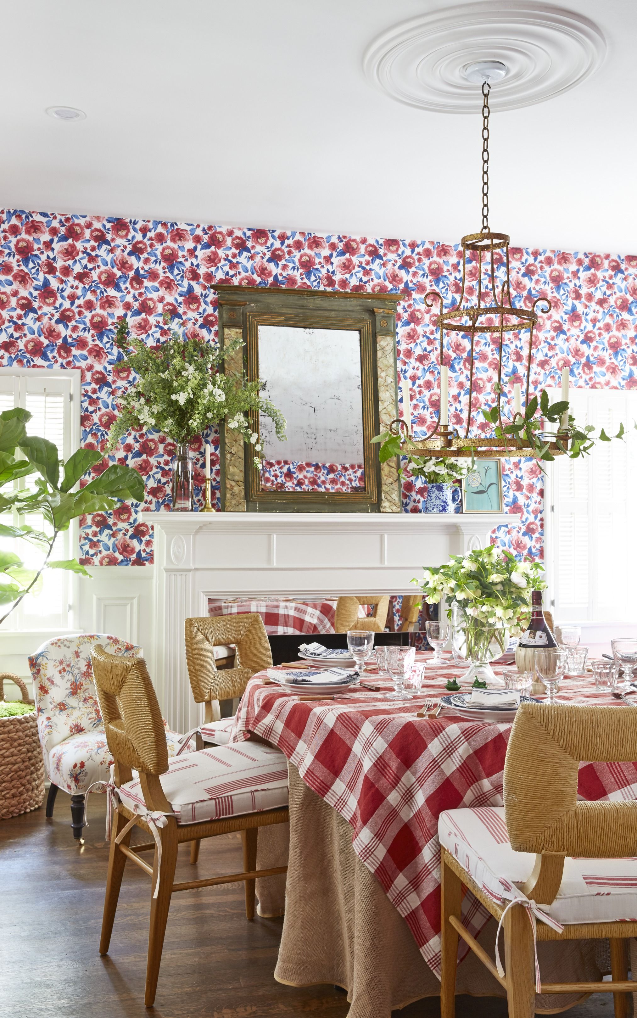 Kitchen Wallpaper Ideas for the Family Kitchen - Home Flair Decor | Blog