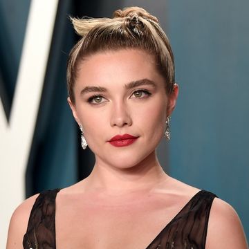 florence pugh attends the 2020 vanity fair oscar party hosted by radhika jones at wallis annenberg center for the performing arts on february 09, 2020 in beverly hills, california