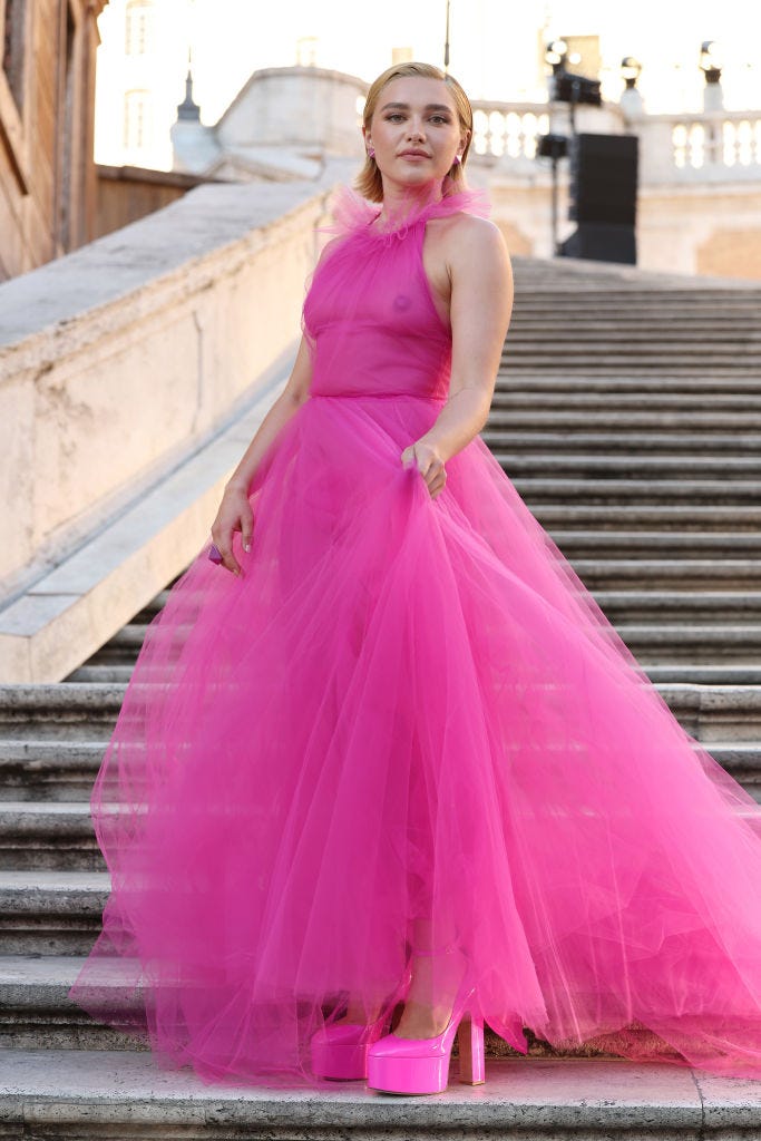 florence pugh at valentino haute couture fallwinter 2223 front row