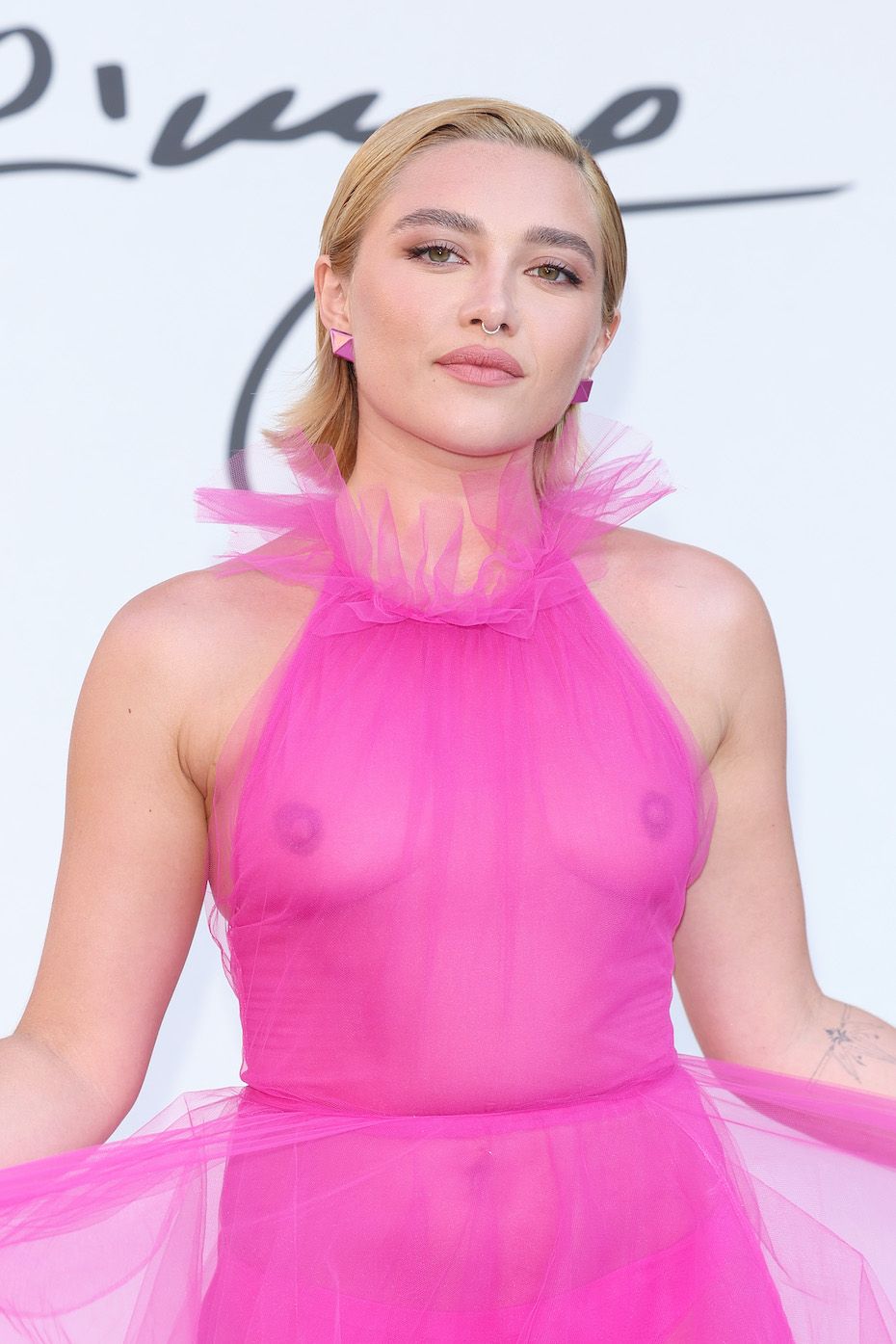 Florence Pugh 18 facts about the Yelena Belova actress you need to know   PopBuzz