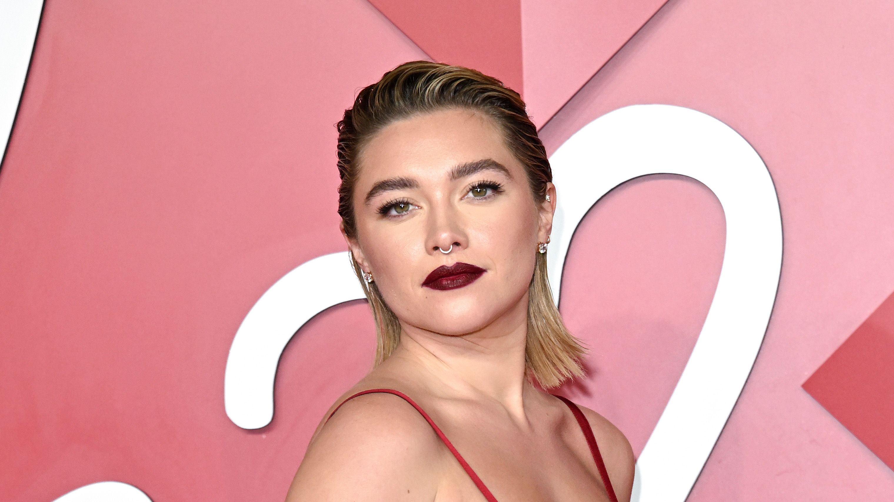 3039px x 1709px - Florence Pugh wears a see-through dress to 'free the nipple'