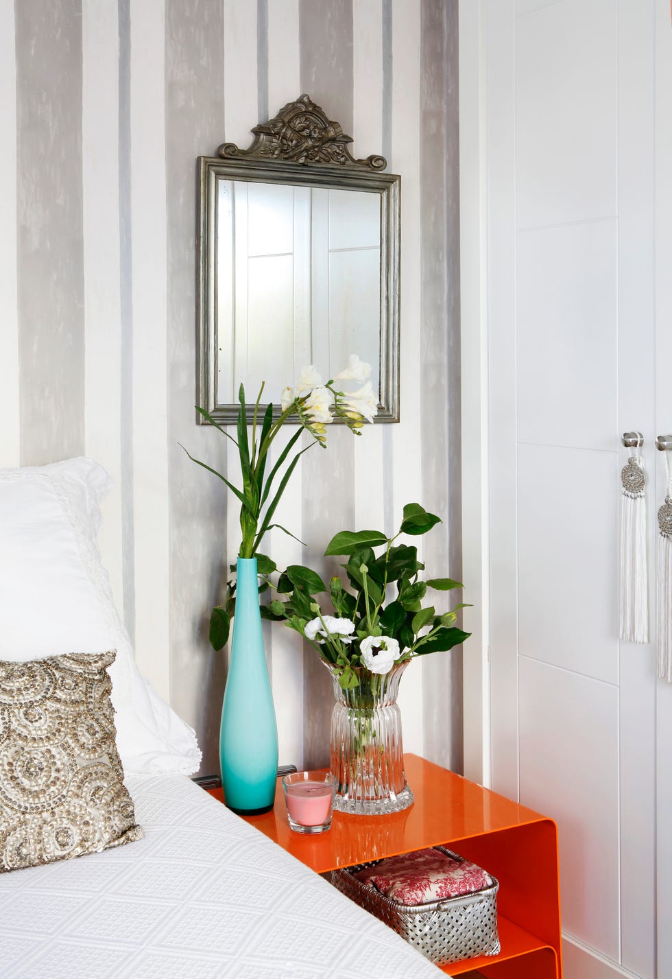 la influencer amelia bono y sus gustos deco flores frescas en jarrones