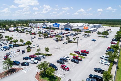 Florida Avon Park, Aerial of Wal-Mart and parking lot