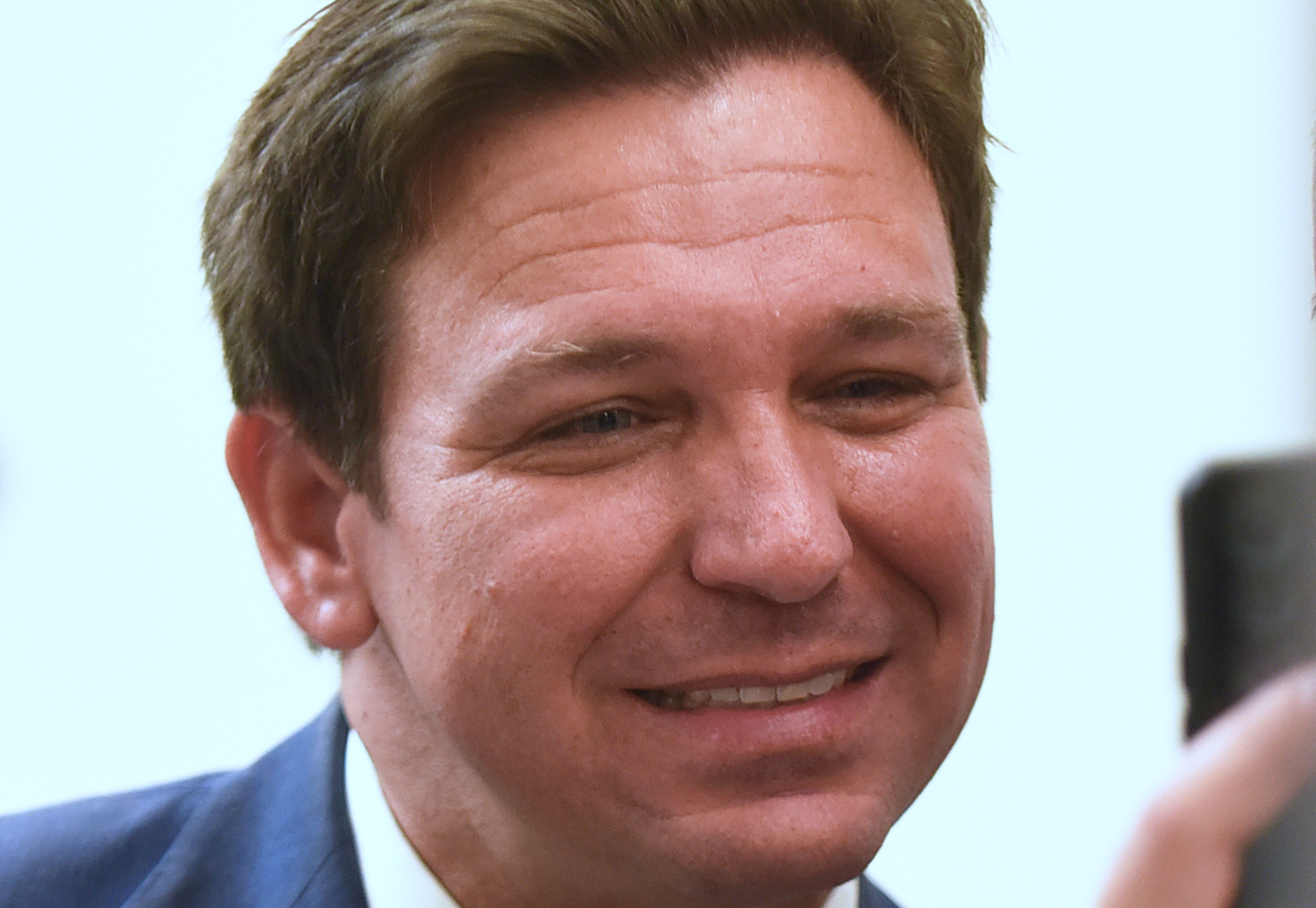 Ron DeSantis wanted to send weapons to Ukraine when he was a congressman. As a presidential hopeful, he questions US involvement. (cnn.com)