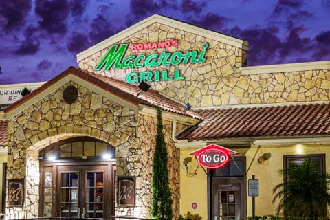 florida, orlando, romano's macaroni grill, casual restaurant with to go sign