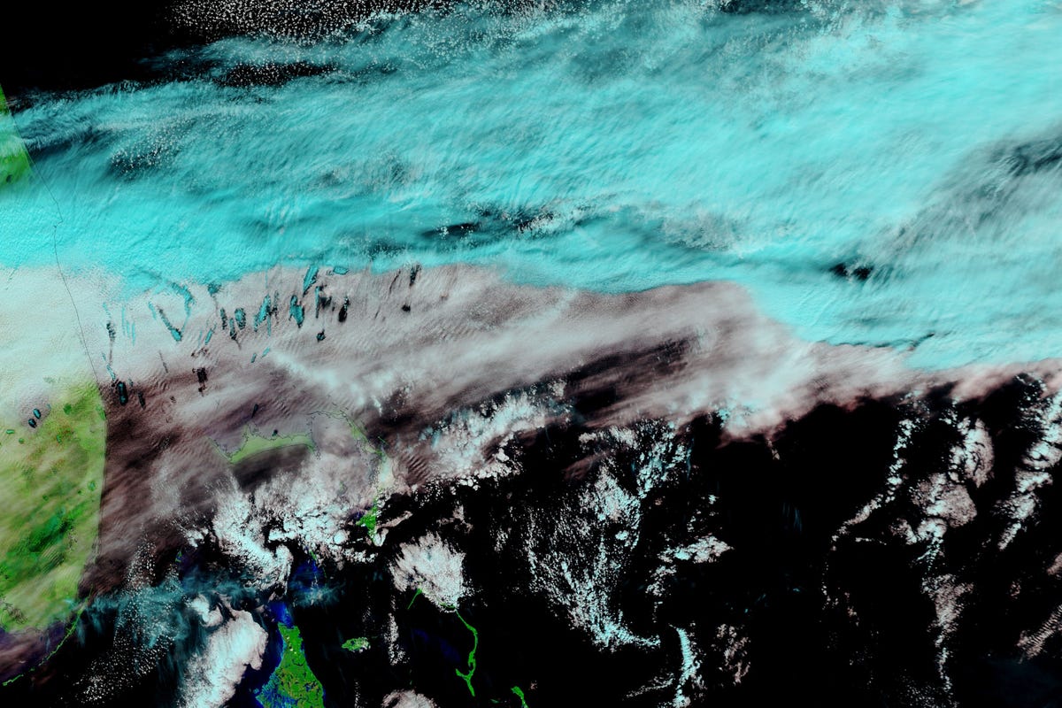 Hole Punch Clouds - Ice Nucleation - Are Chemtrails Real