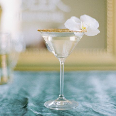 Martini glass, Drink, Classic cocktail, Alcoholic beverage, Gimlet, Champagne cocktail, Non-alcoholic beverage, Cocktail, Margarita, Champagne stemware, 