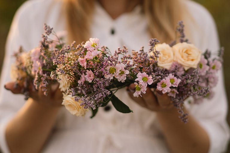 how-to-make-a-flower-crown-with-our-step-by-step-guide