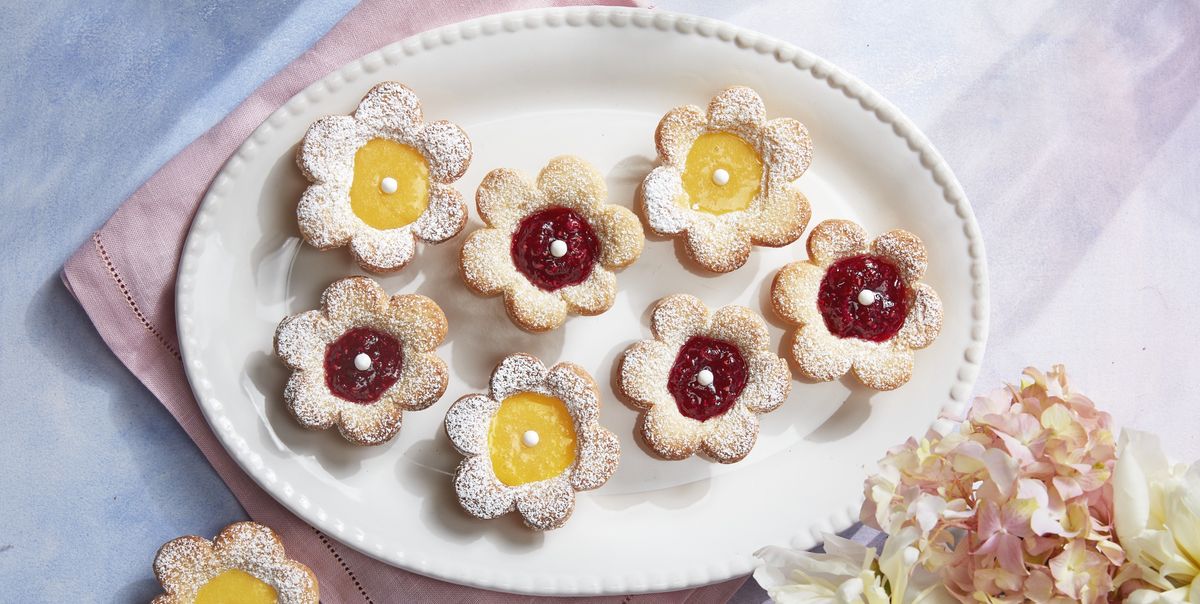 Bake These Flower Fruit Tarts for an Elegant Dessert