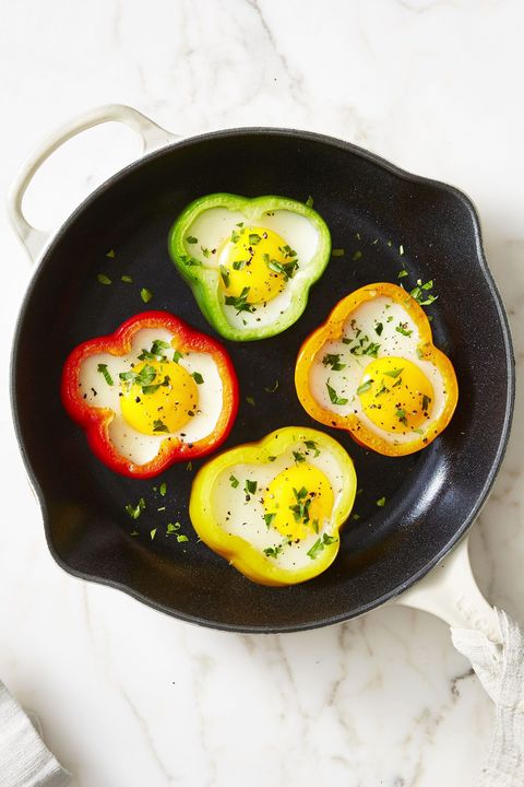 sunnyside eggs in bell peppers