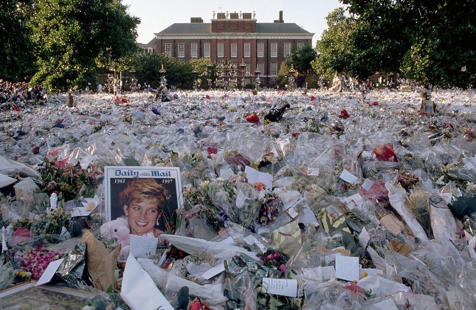 Floral tributes outside Kensington Palace​