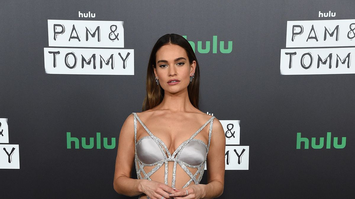 Lily James' Totally Toned Abs Are Popping In This New IG Snap