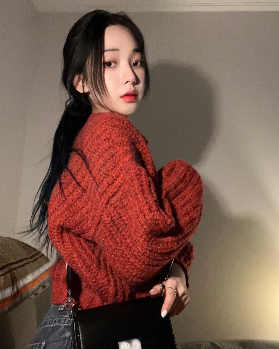 異次元の美しさaespa(エスパ)カリナの私服&衣装の着用 異次元の美しさaespa(エスパ)カリナの私服&衣装の着用
