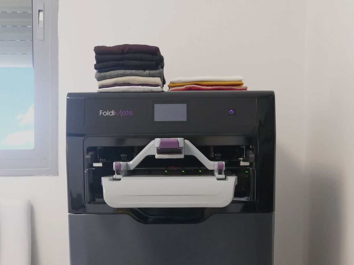 FoldiMate Robotic Laundry Folding Machine - Robotic Gizmos