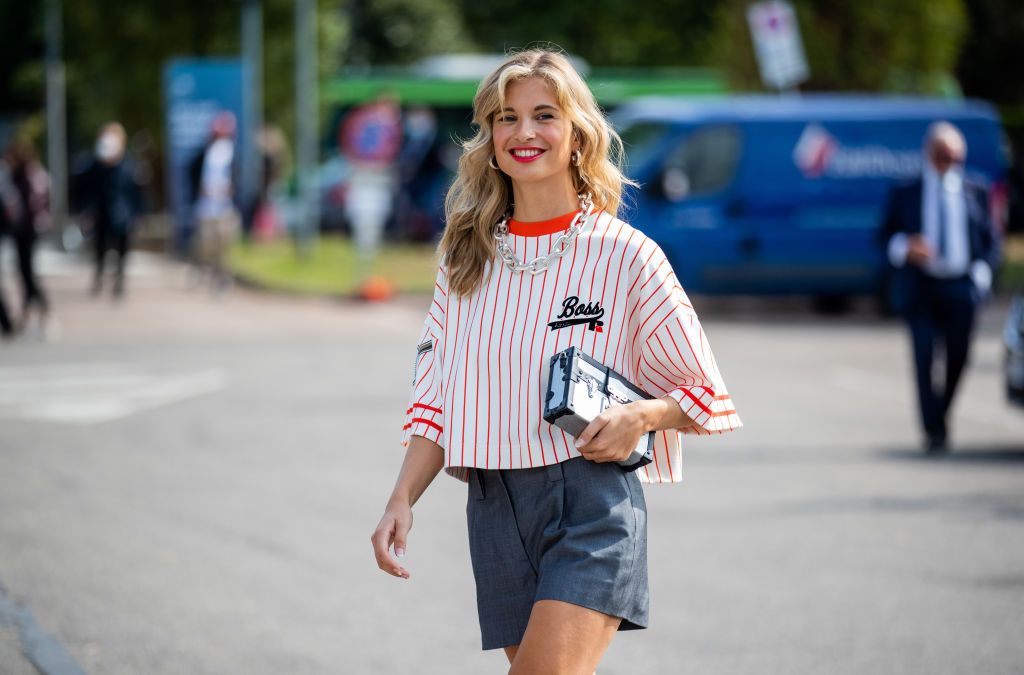 10 Chic Outfits to Wear to a Football Game