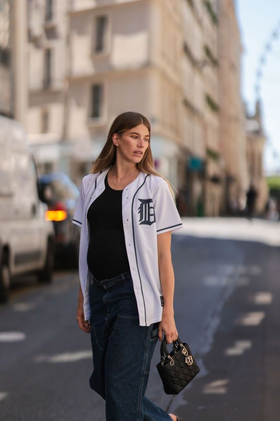 19 Stylish Ways to Wear a Sports Jersey  Gaming clothes, Jersey fashion,  Sports jersey outfit