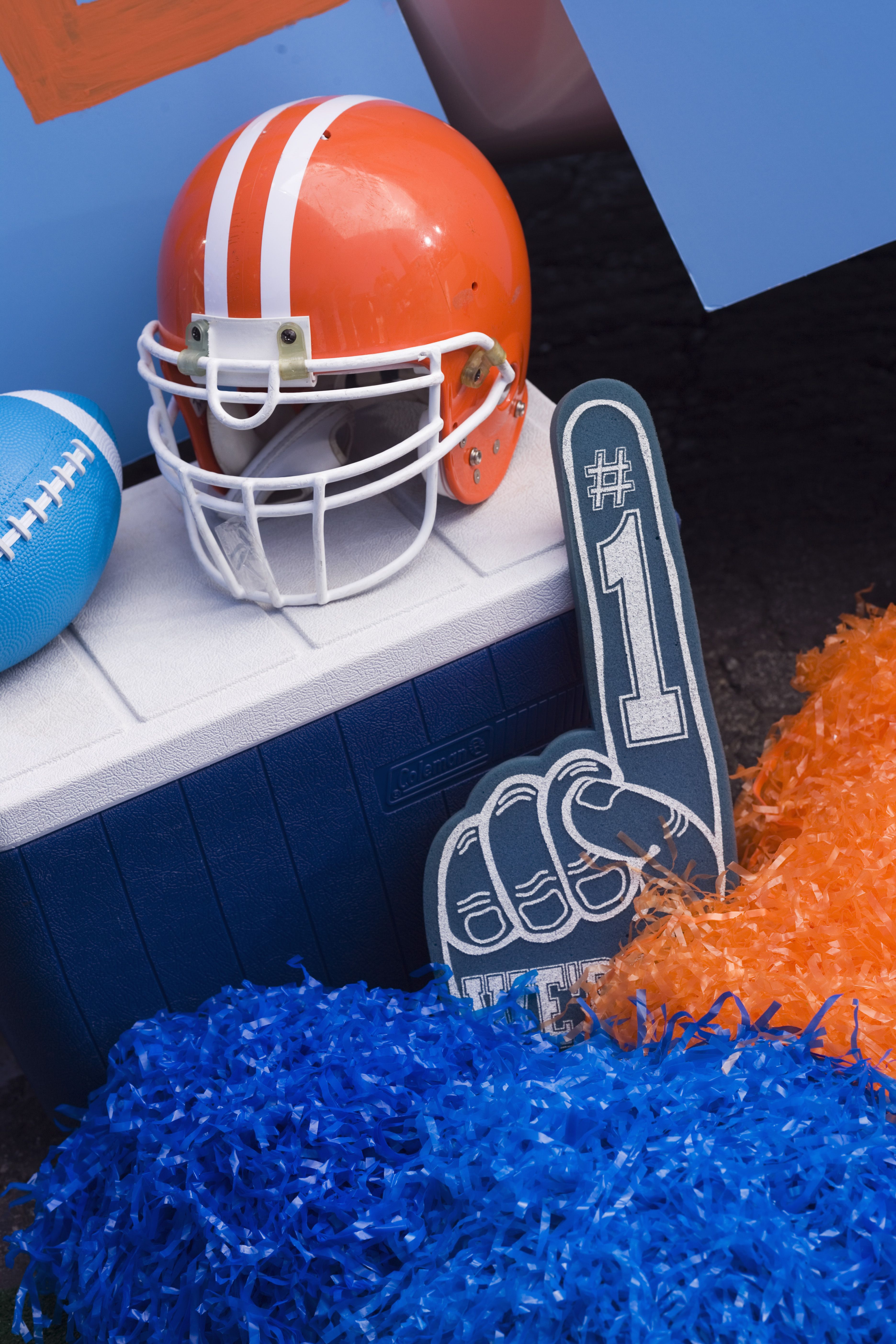 Tailgating Necessities To Take Your Football Party To The Next Level -  Grooming Lounge