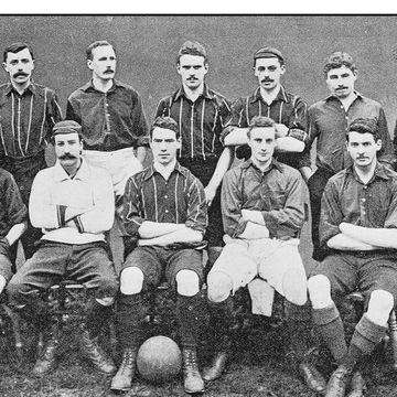 foto van het voetbalteam old brightonians