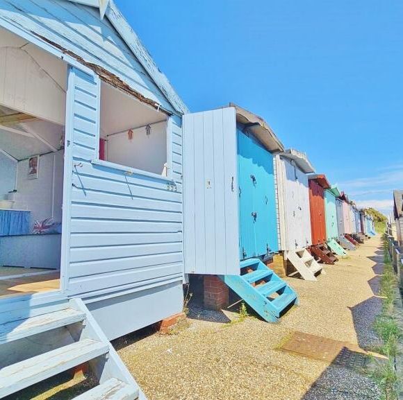 beach hut for sale southcliff, walton on the naze rightmove
