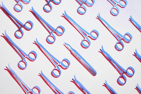 Forceps and a scalpel in pattern