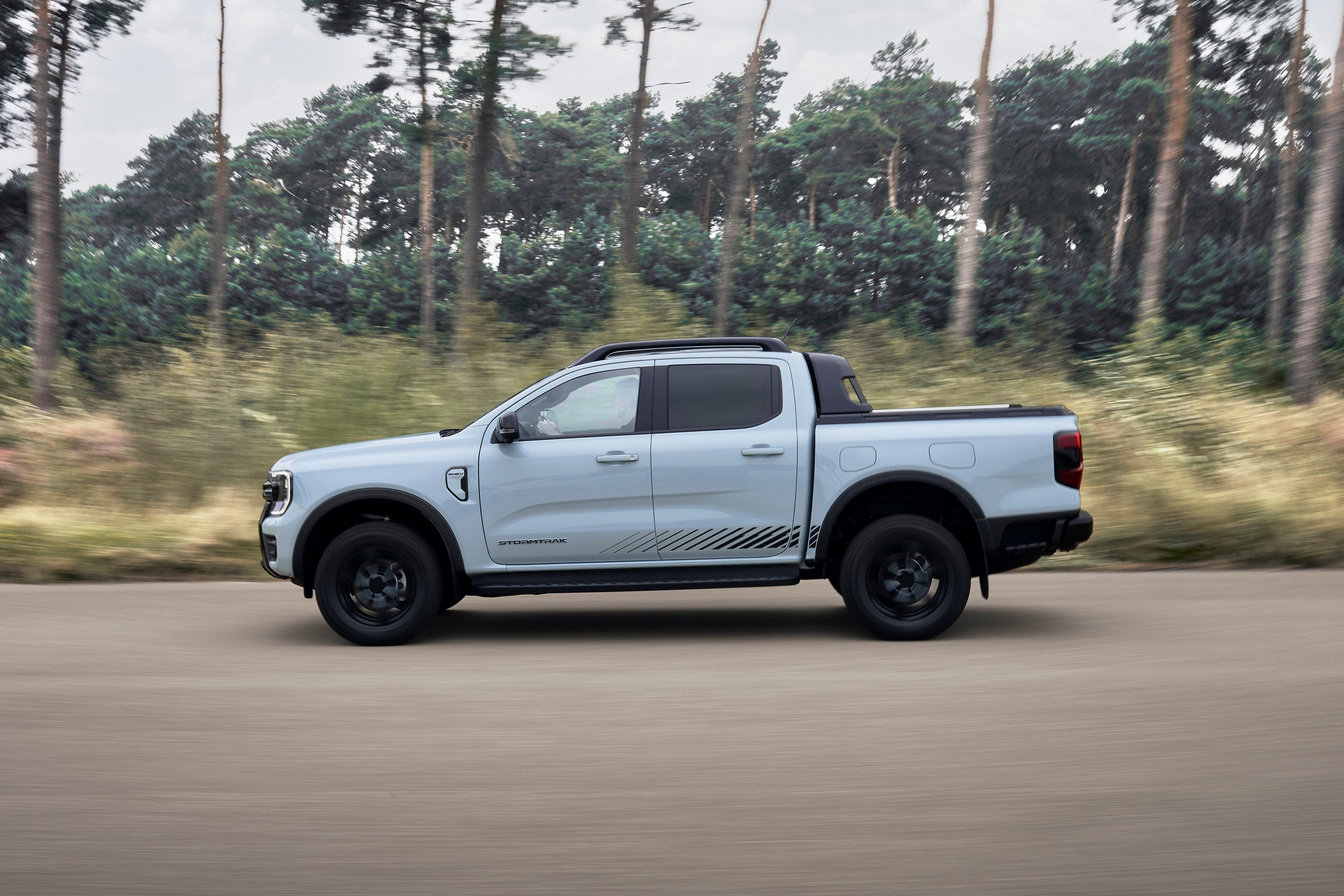 Gallery: European Ford Ranger PHEV Photos