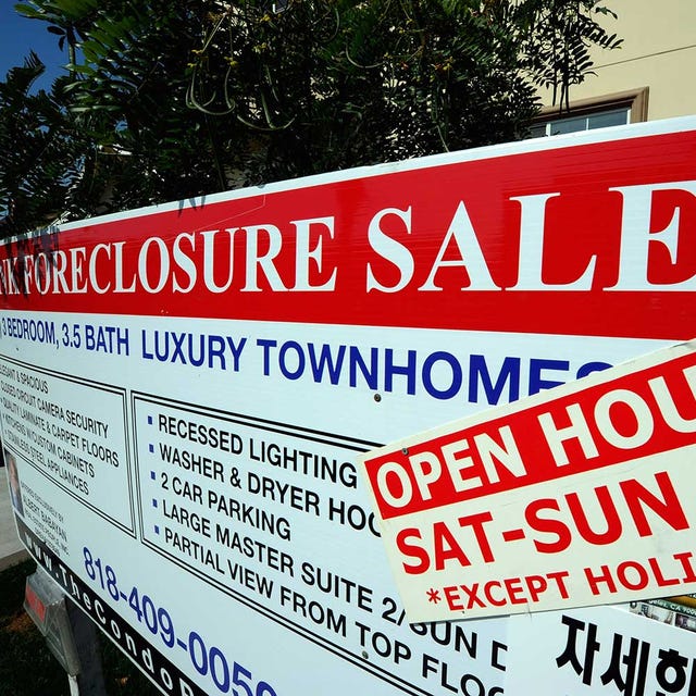 foreclosure sign