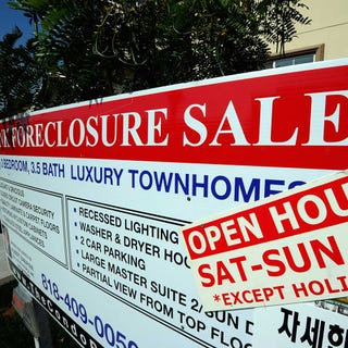 foreclosure sign