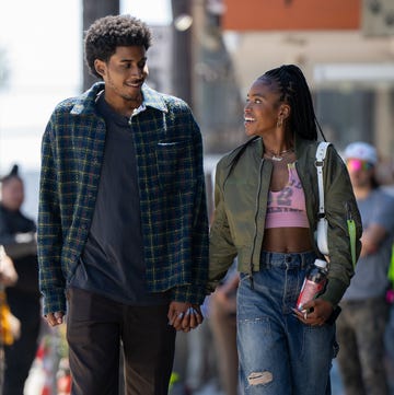 forever. (l to r) michael cooper jr. as justin edwards and lovie simone as keisha clark in episode 101 of forever. cr. elizabeth morris/netflix © 2024 forever. (l to r) michael cooper jr. as justin edwards and lovie simone as keisha clark in episode 101 of forever. cr. elizabeth morris/netflix © 2024