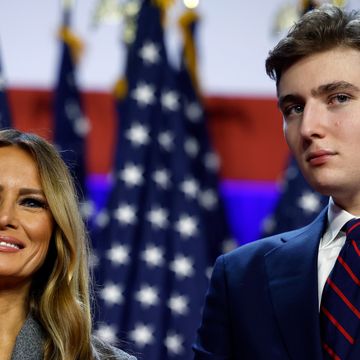 バロン・トランプは「陽気でもてなし上手」 就任式のスーツを